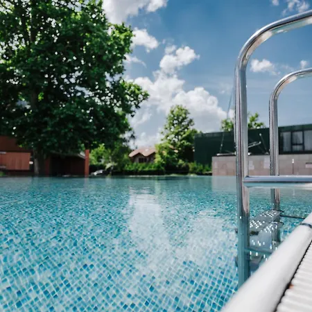 Butique Grand * バラトンレッレ