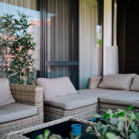 Butique Grand アパート *