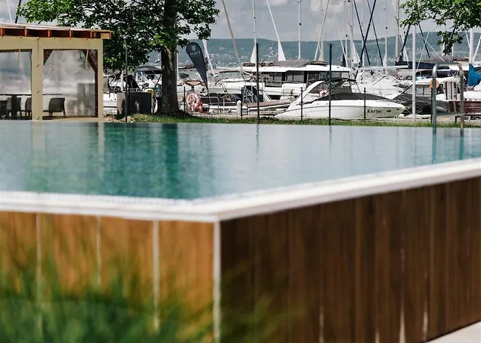 Butique Grand * Balatonlelle